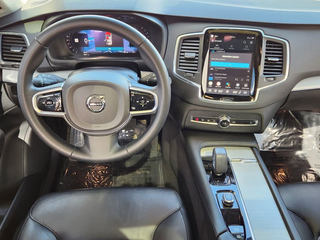 Used 2023 Volvo XC90 B5 Core w/ Protection Package Premier image 3