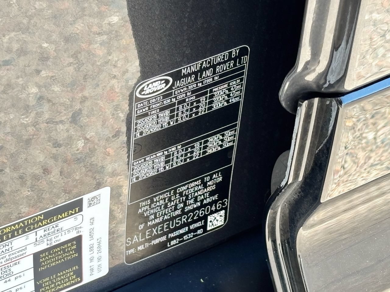 Used 2024 Land Rover Defender 110 X AWD/4WD image 31