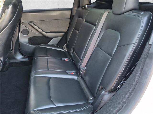 Used 2024 Tesla Model Y Long Range AWD/4WD image 19
