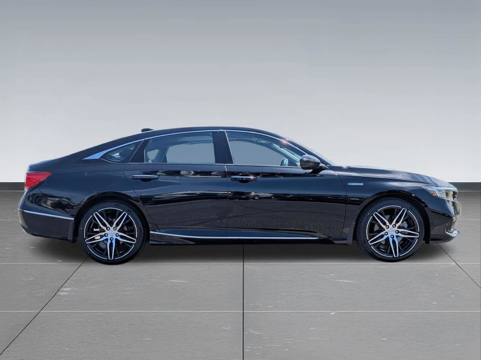 Used 2021 Honda Accord Touring image 6