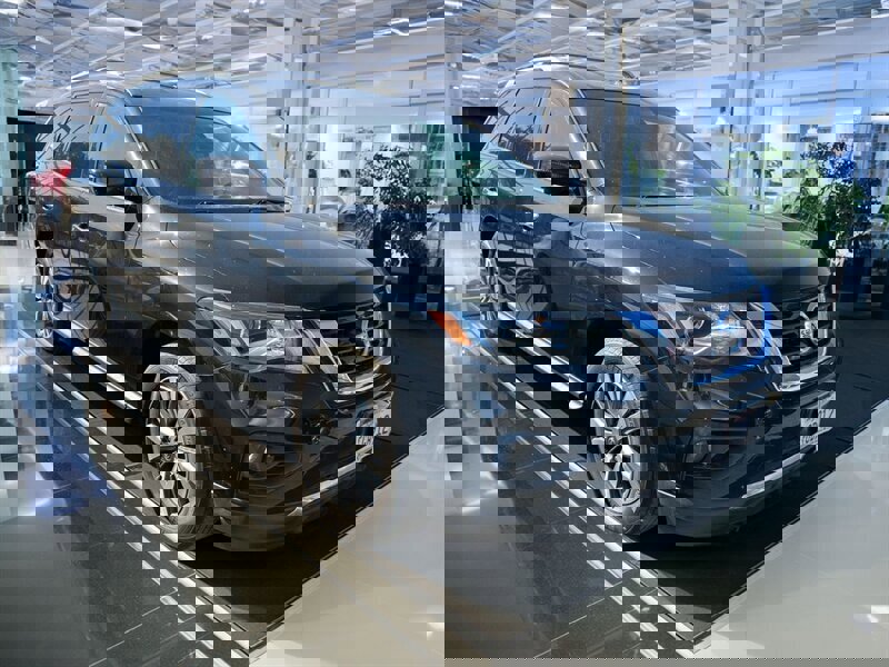 Used 2018 Nissan Pathfinder SL image 15