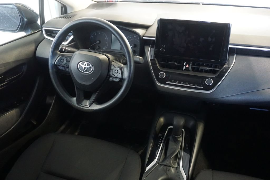 Used 2023 Toyota Corolla LE FWD image 23