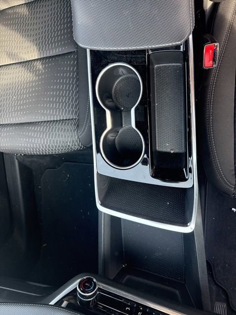 Used 2025 Chevrolet Equinox LT FWD image 24