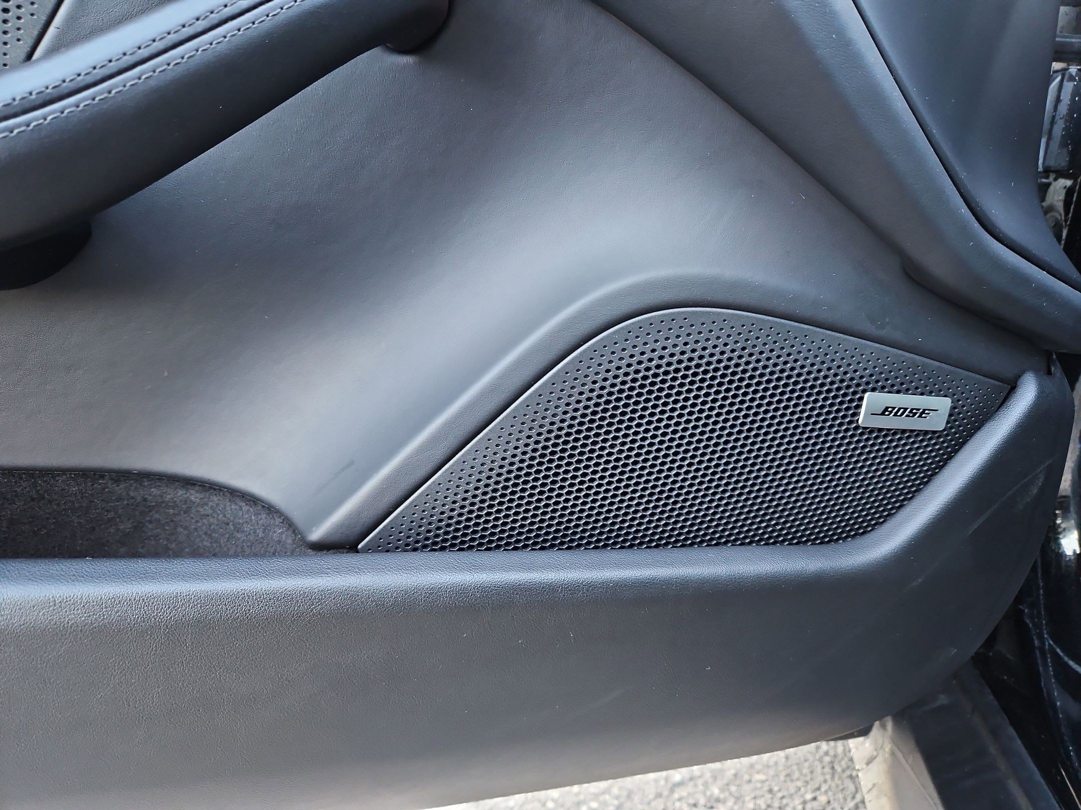 Used 2020 Porsche Taycan Turbo image 16