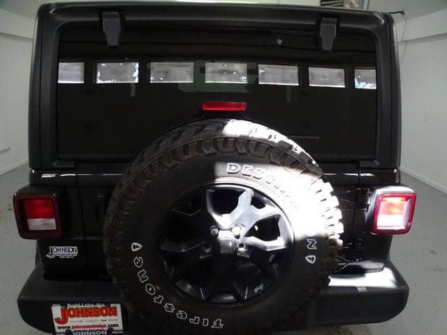 Used 2022 Jeep Wrangler Sport AWD/4WD image 17