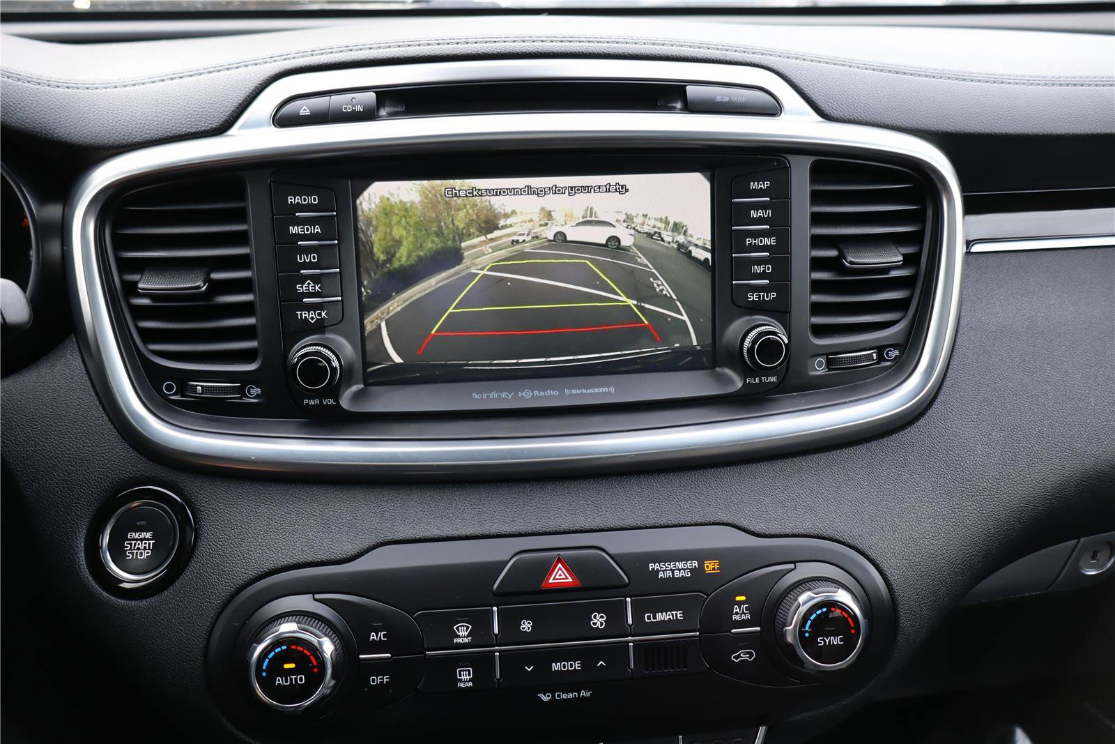 Used 2018 Kia Sorento SX image 21