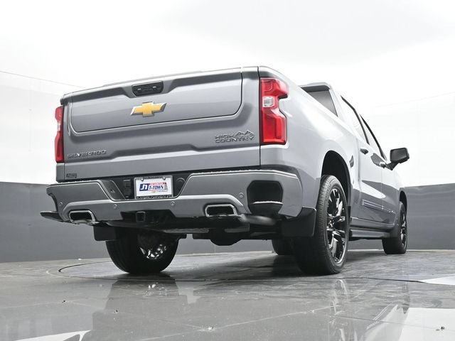 Used 2025 Chevrolet Silverado 1500 High Country AWD/4WD image 57