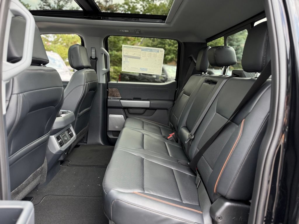 New 2026 Ford F350 Lariat w/ Black Appearance Package AWD/4WD image 16