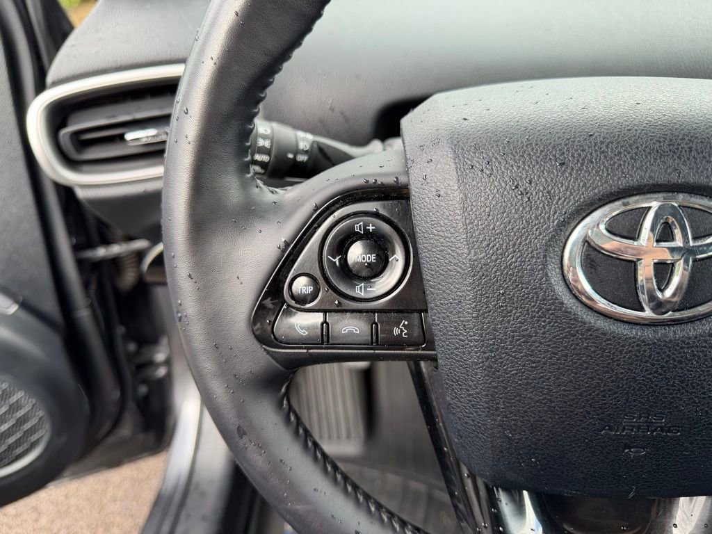Used 2020 Toyota Prius Prime Limited FWD image 16