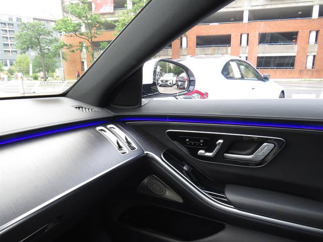 Certified 2022 Mercedes-Benz S 500 4MATIC w/ AMG Line Package image 16