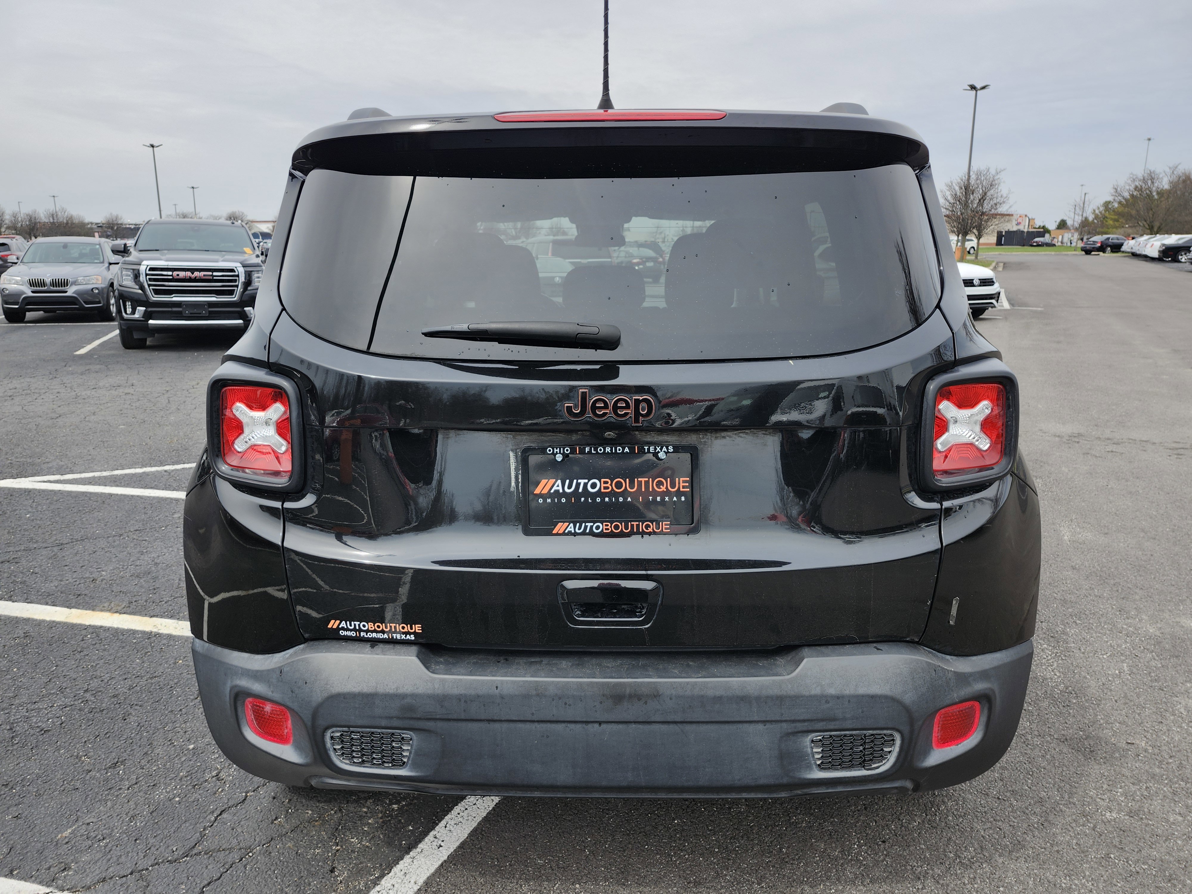 Used 2020 Jeep Renegade Latitude FWD image 13