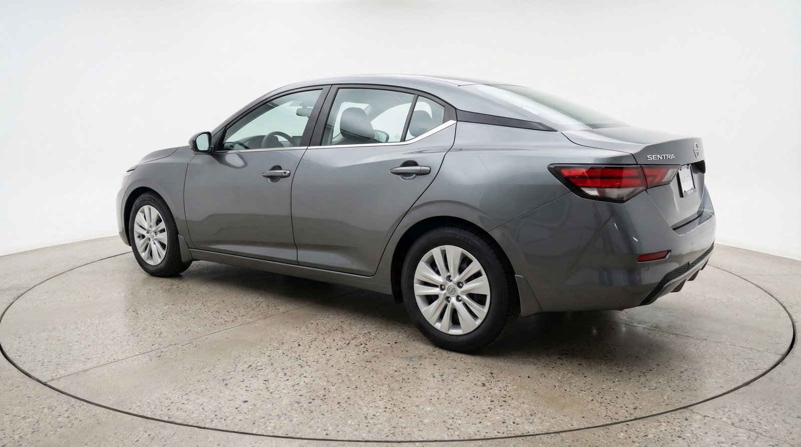 Used 2025 Nissan Sentra S image 6