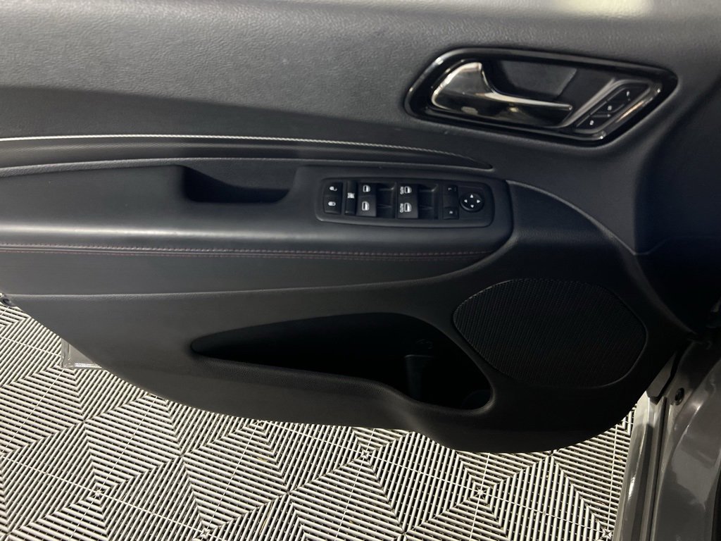 Used 2022 Dodge Durango R/T w/ Blacktop Package image 27