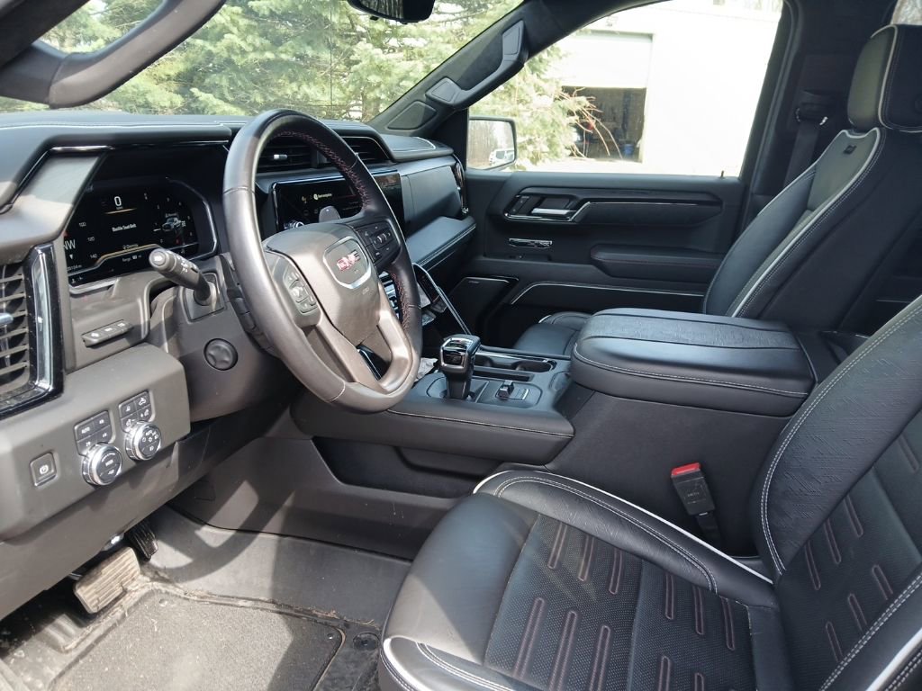 Used 2024 GMC Sierra 1500 AT4X image 12
