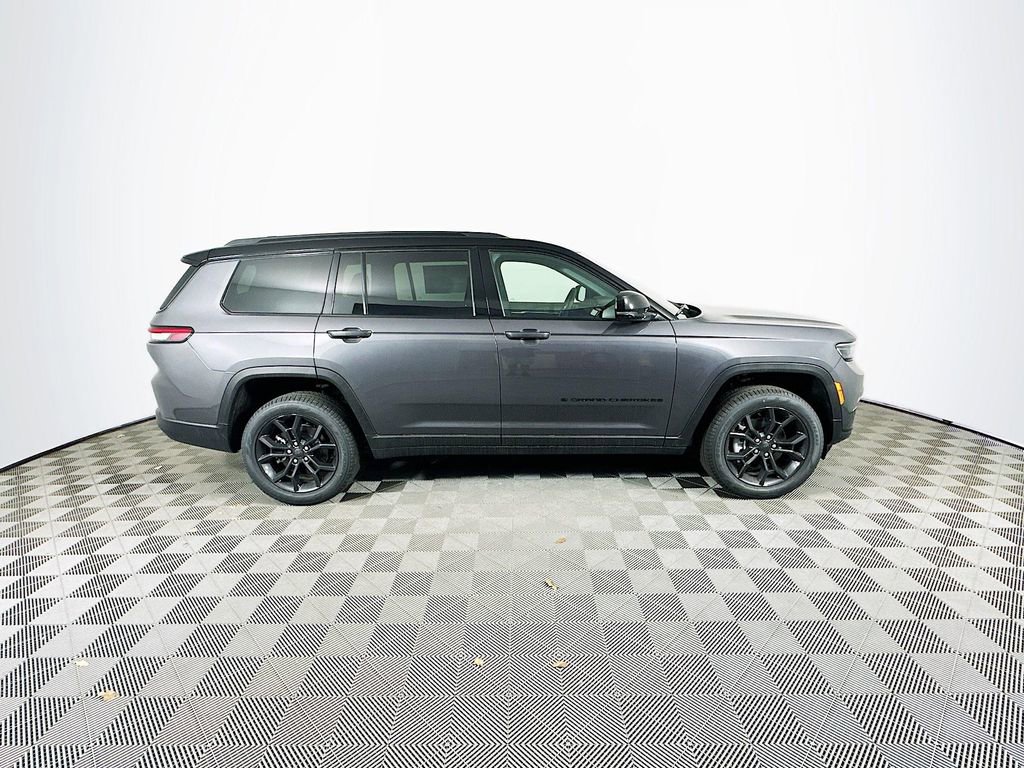 New 2025 Jeep Grand Cherokee L Limited image 10