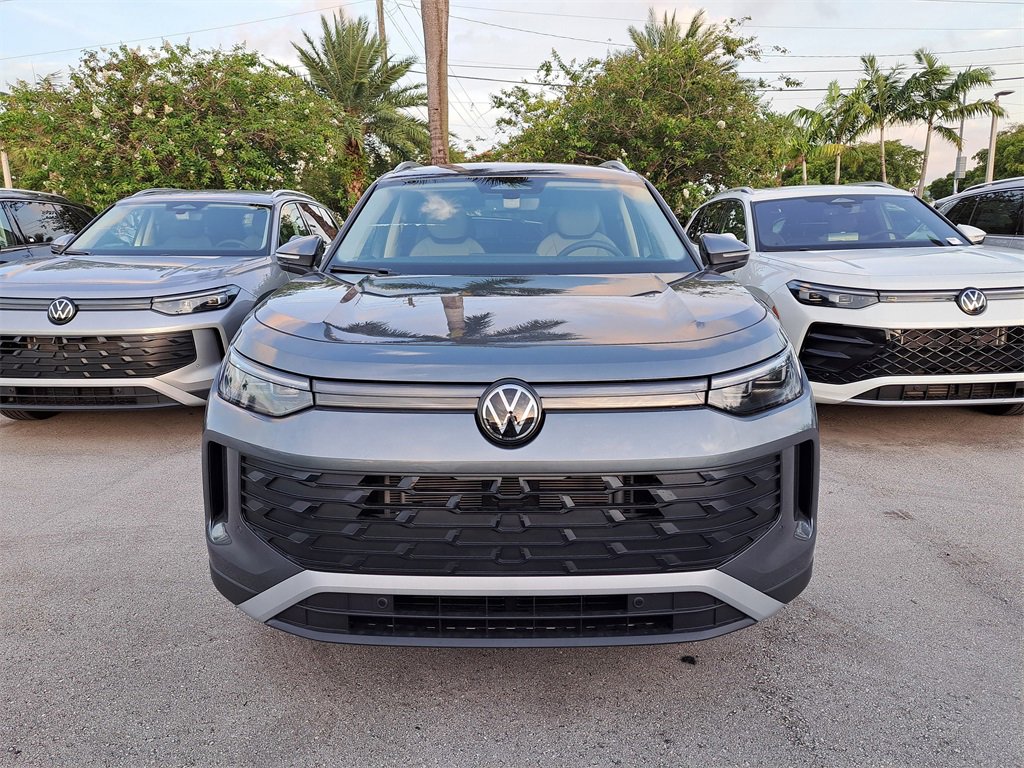 New 2026 Volkswagen Tiguan SE image 2