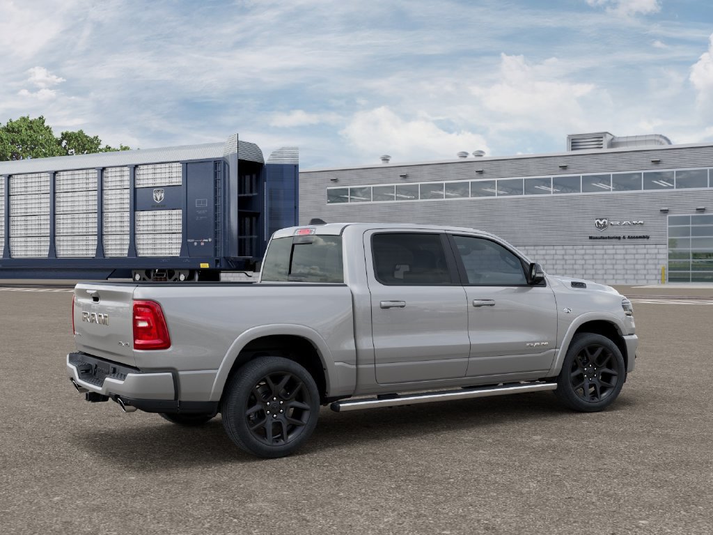 New 2027 RAM 1500 Laramie AWD/4WD image 4