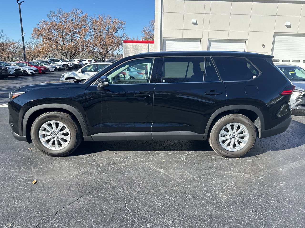 Used 2025 Toyota Grand Highlander FWD image 6