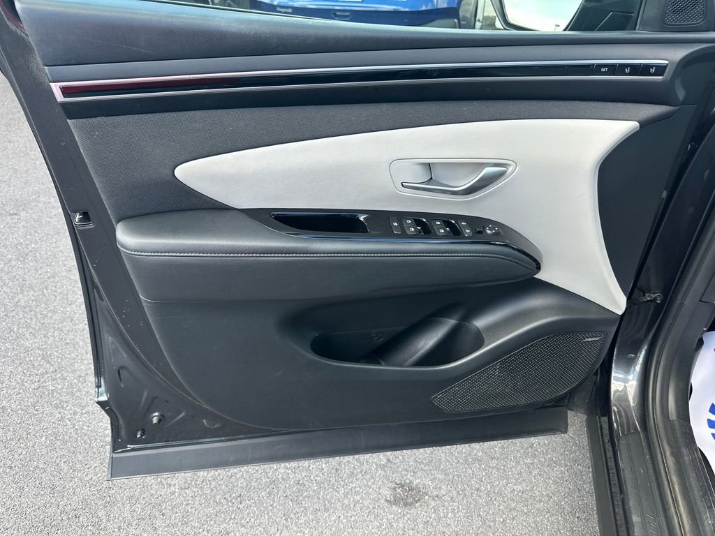 Used 2022 Hyundai Tucson Limited FWD image 14