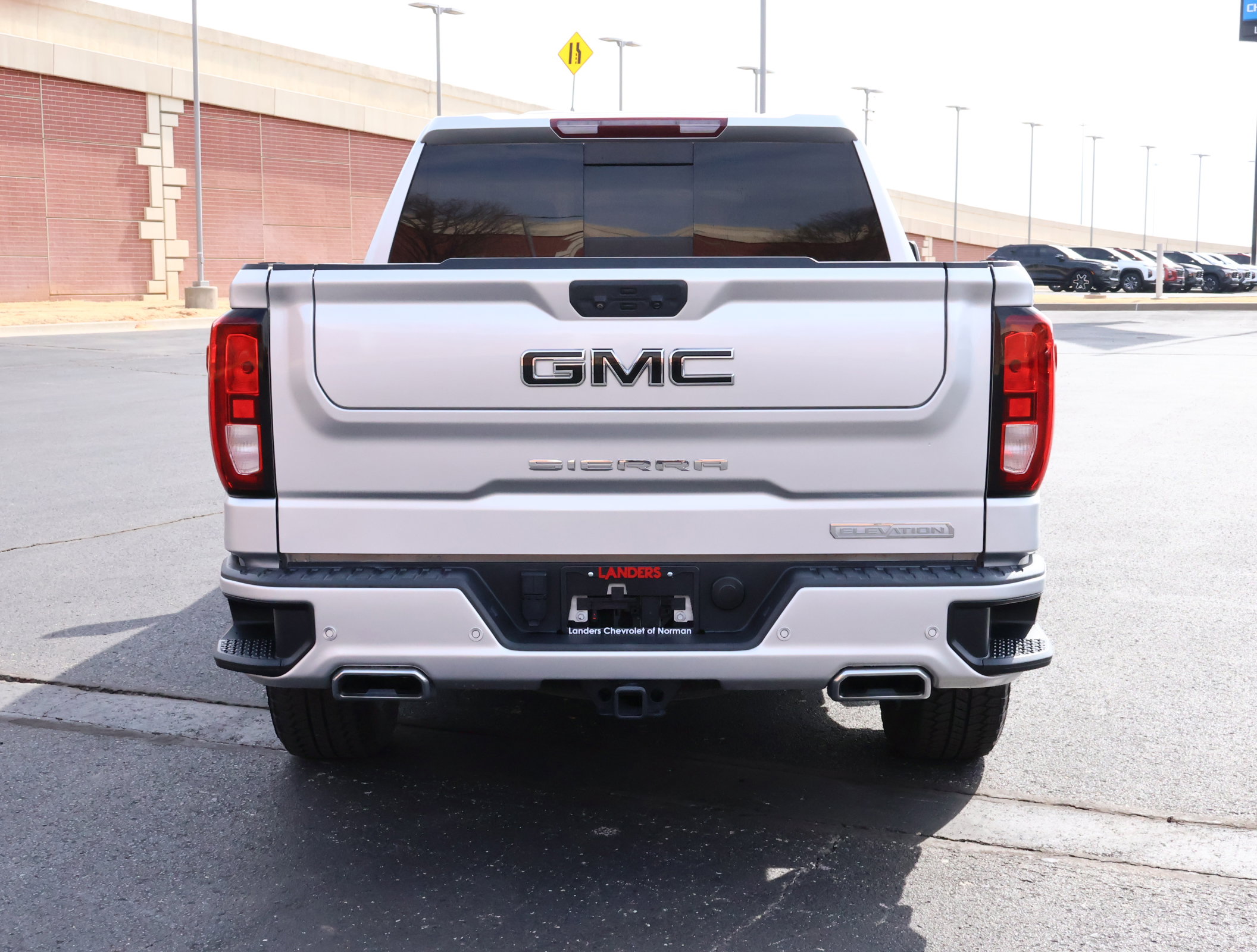 Used 2022 GMC Sierra 1500 Elevation w/ Elevation Premium Package image 29