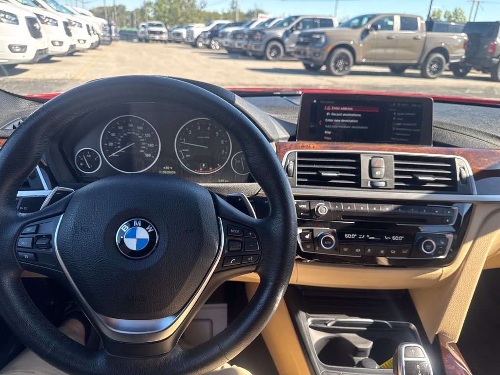 Used 2018 BMW 330i xDrive Sedan AWD/4WD image 16