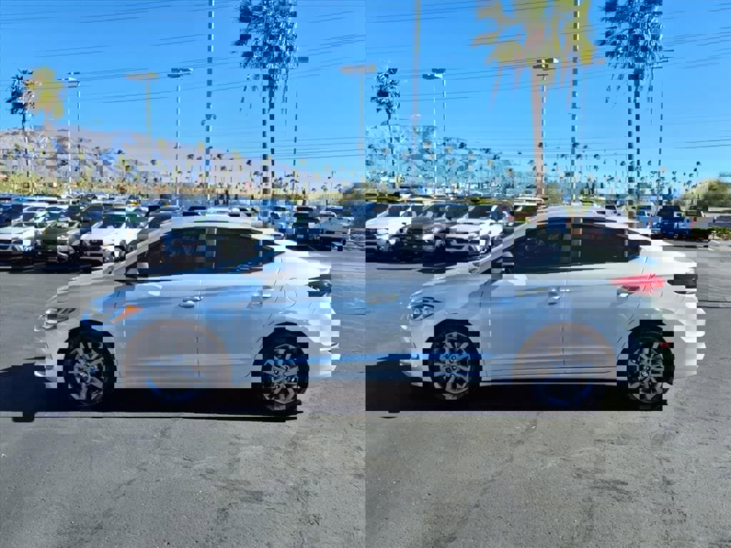 Used 2018 Hyundai Elantra SEL image 14