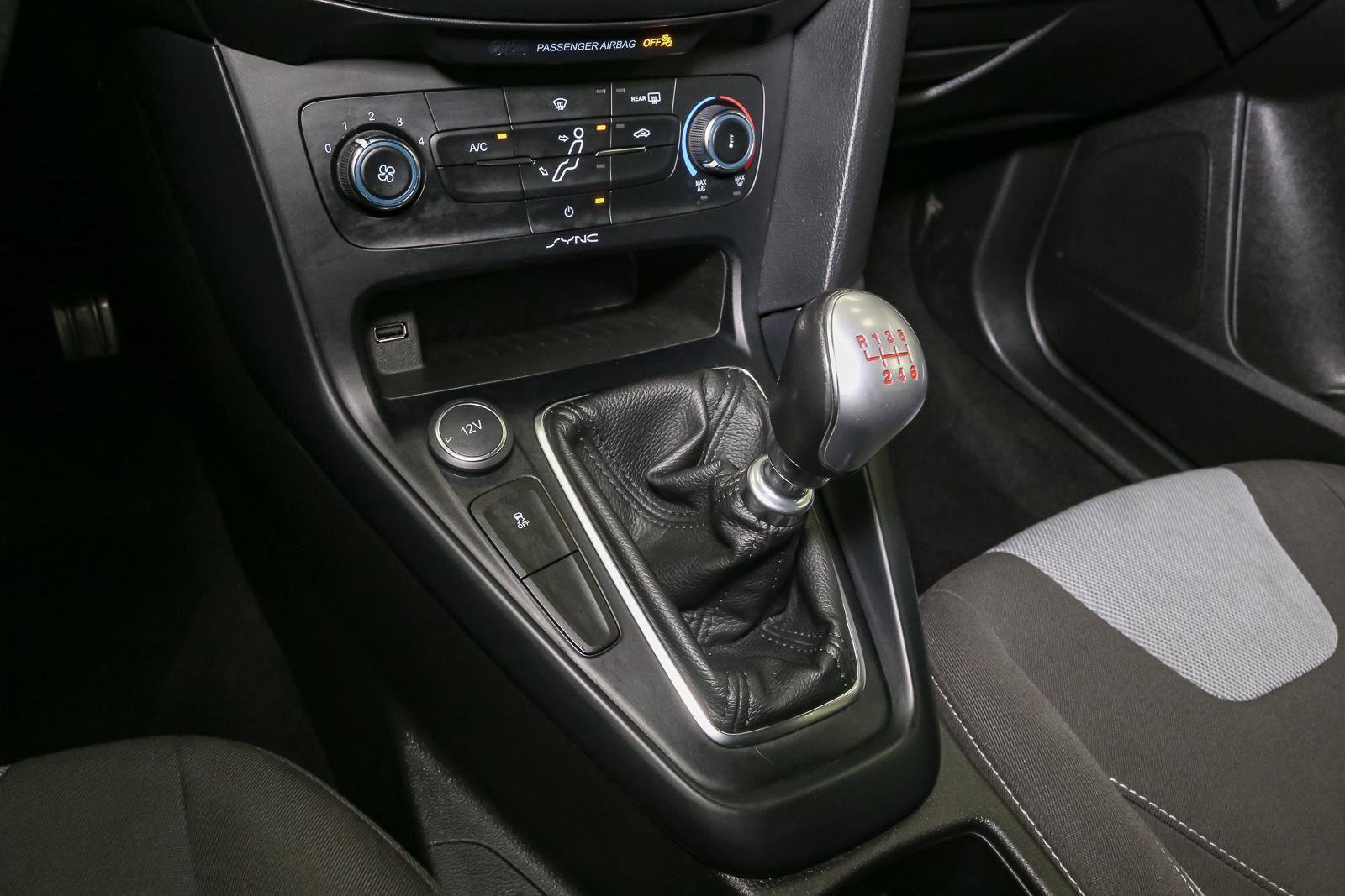 Used 2017 Ford Focus ST FWD image 33