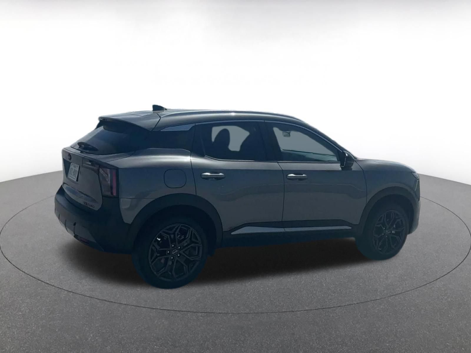 Used 2026 Nissan Kicks SR AWD/4WD image 12