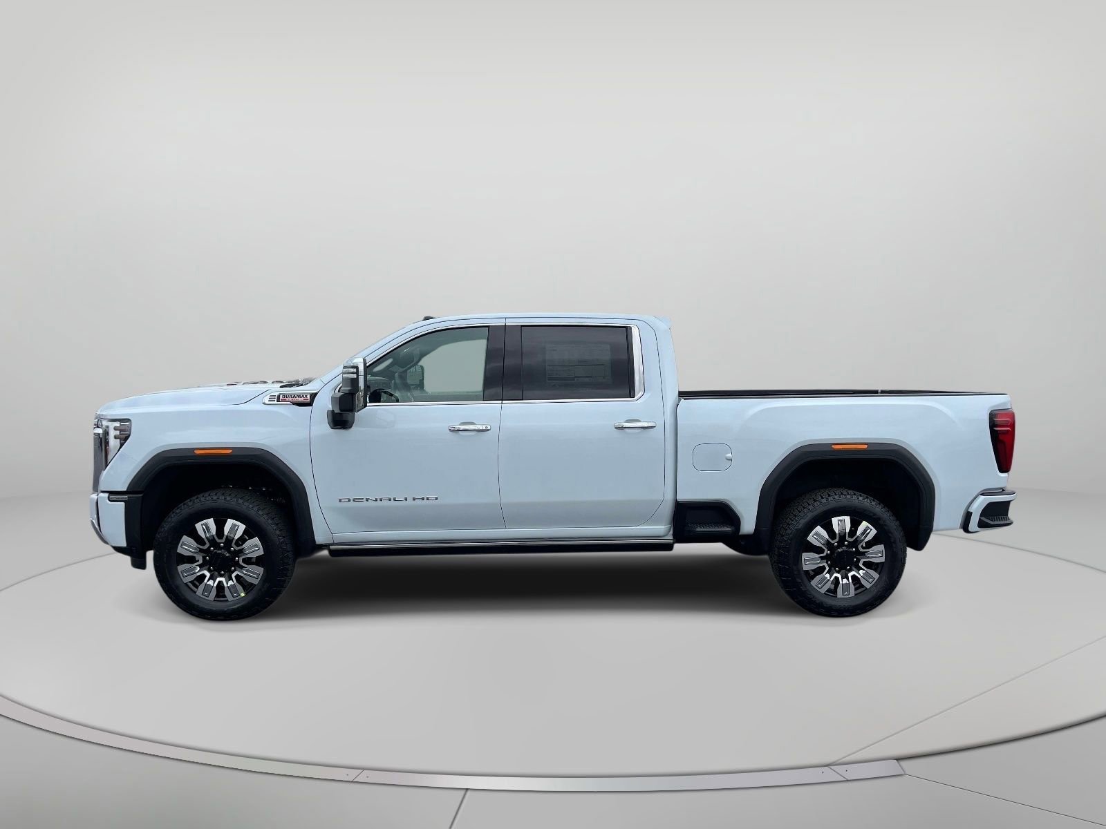 New 2026 GMC Sierra 2500 Denali w/ Denali Reserve Package AWD/4WD image 9