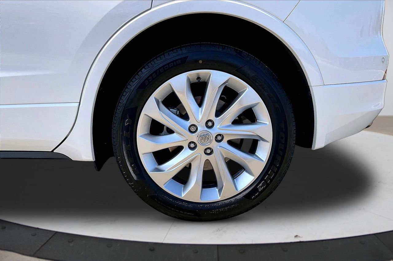 Used 2017 Buick Envision Premium image 36