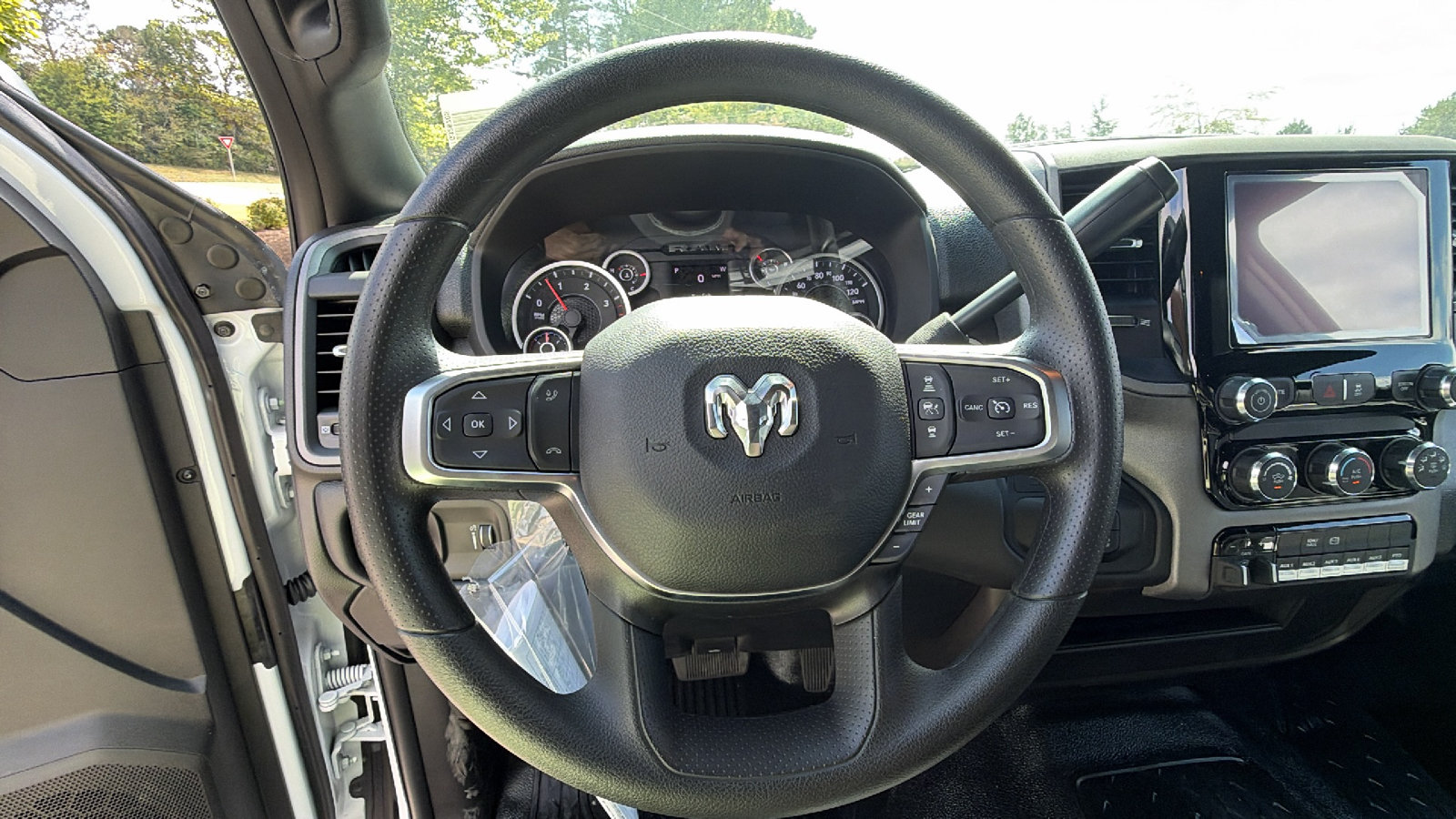 New 2026 RAM 5500 Tradesman w/ Chrome Appearance Group AWD/4WD image 22