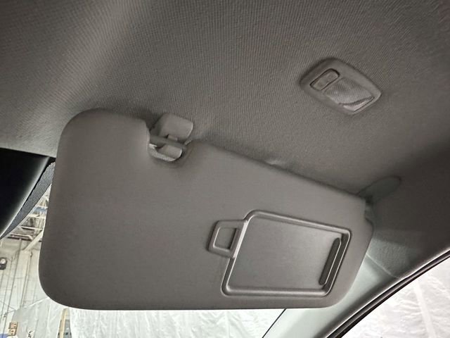 Used 2025 Hyundai Elantra Limited w/ Cargo Package FWD image 33