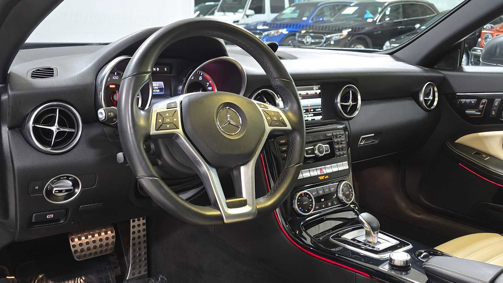 Used 2016 Mercedes-Benz SLK 300 image 19