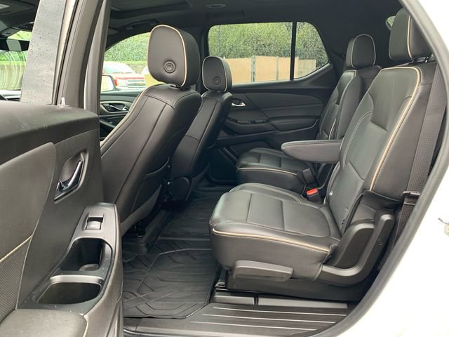 Used 2023 Chevrolet Traverse Premier image 16