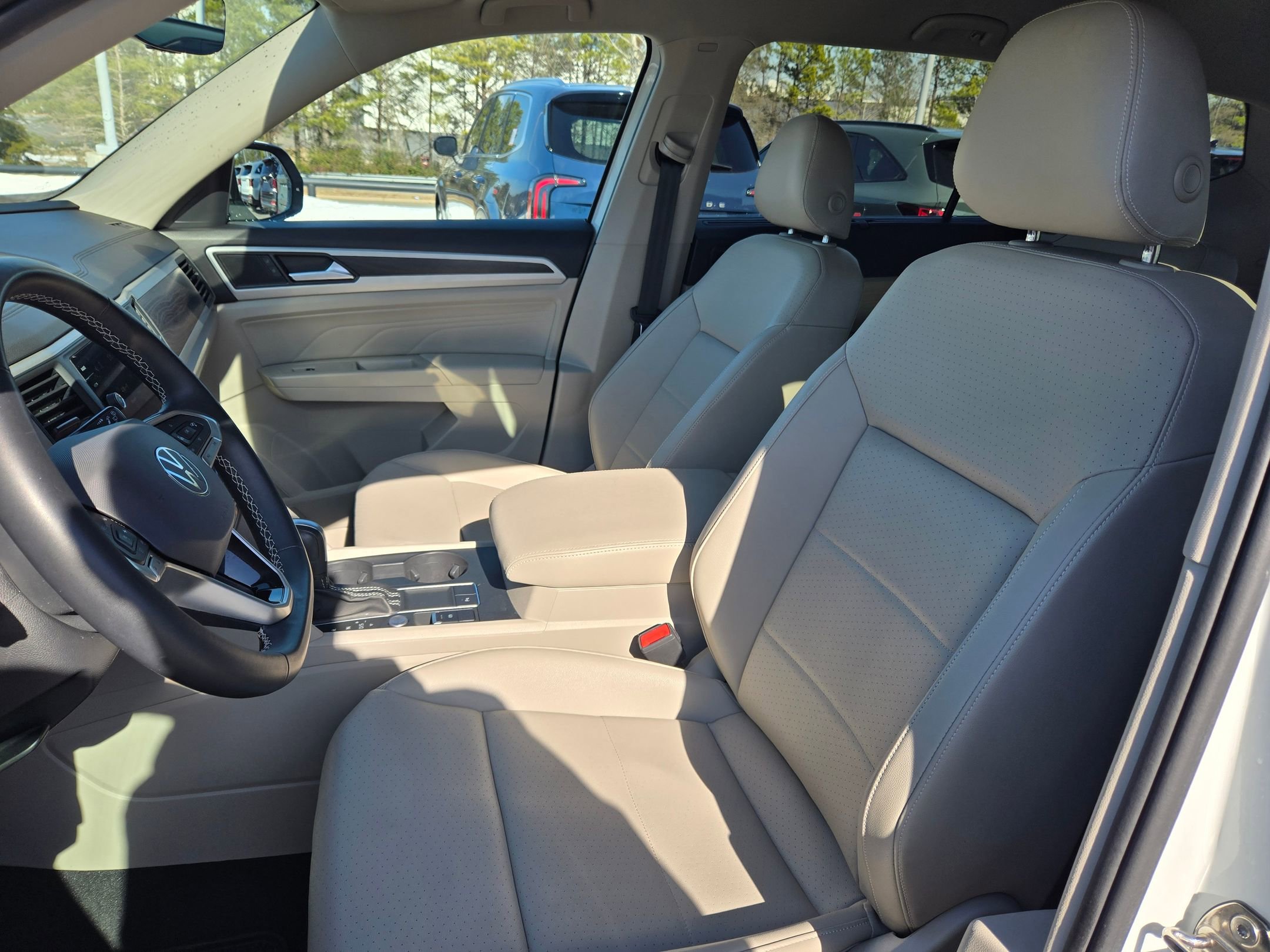 Used 2021 Volkswagen Atlas SE image 21