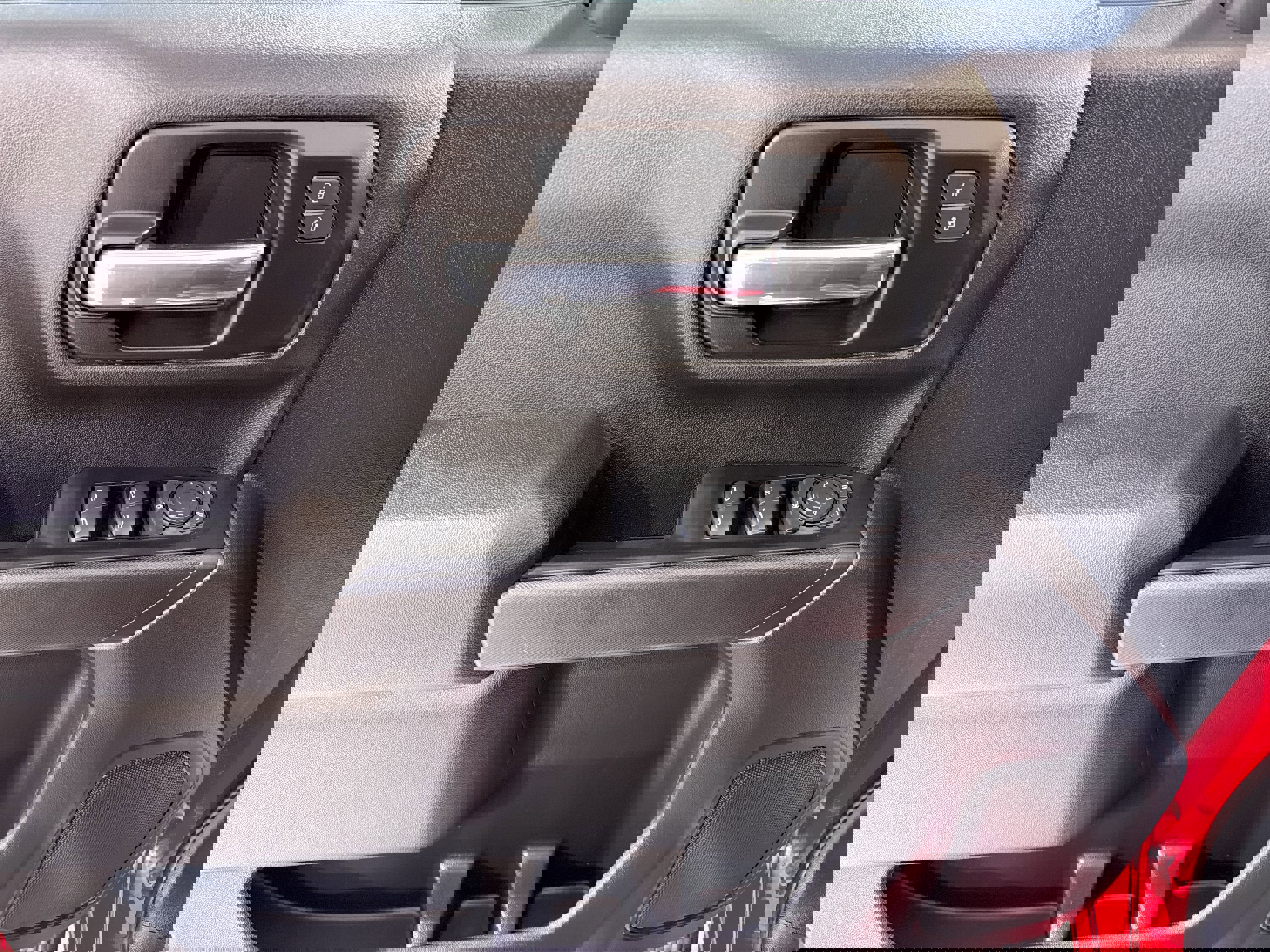 Used 2022 Chevrolet Silverado 1500 Custom image 12