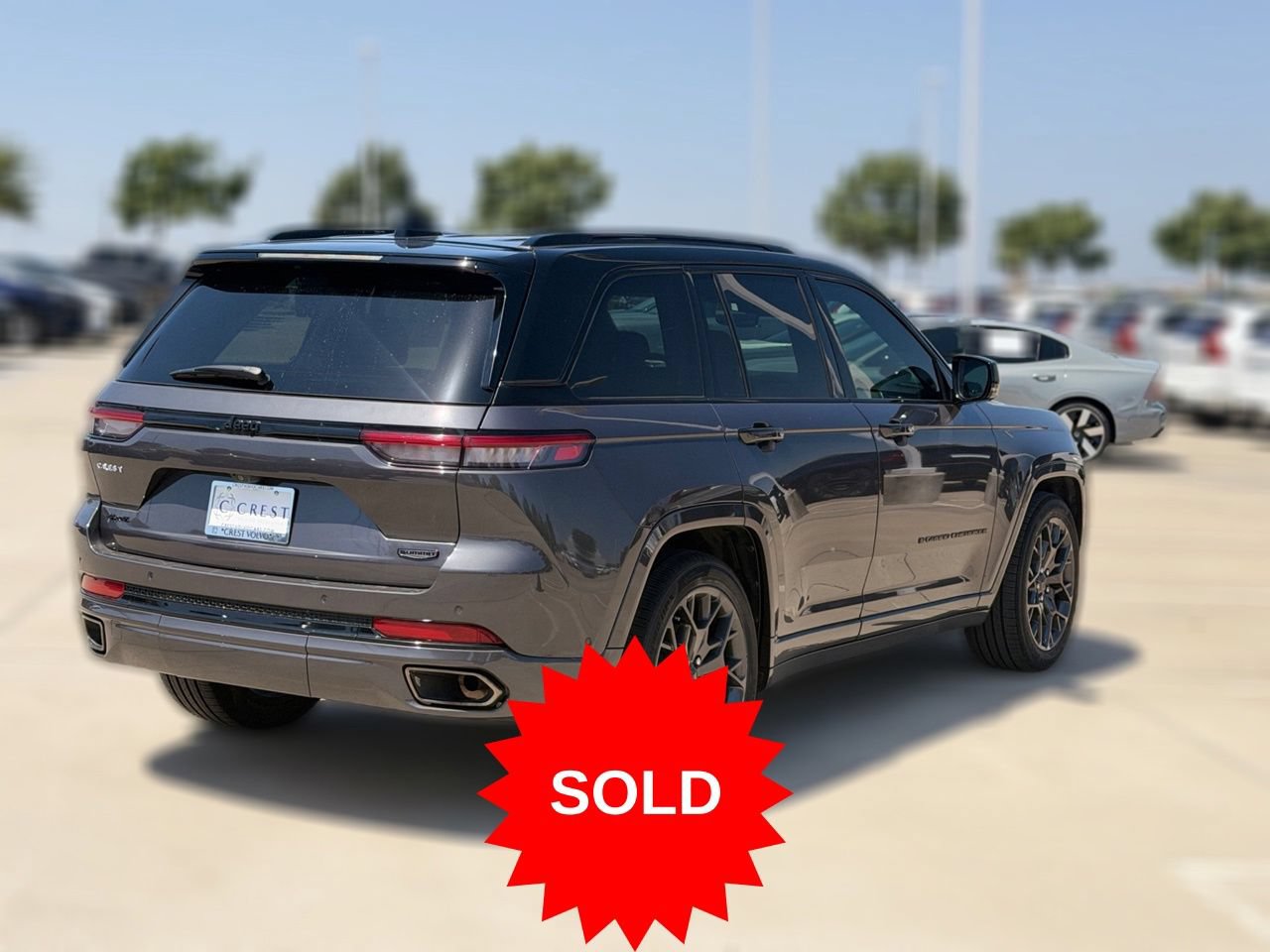 Used 2025 Jeep Grand Cherokee Summit w/ Obsidian Package AWD/4WD image 8