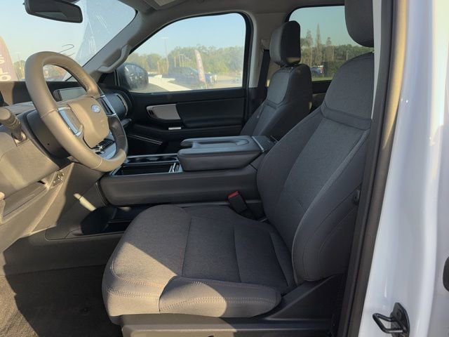 Used 2025 Ford Expedition Max Active image 9