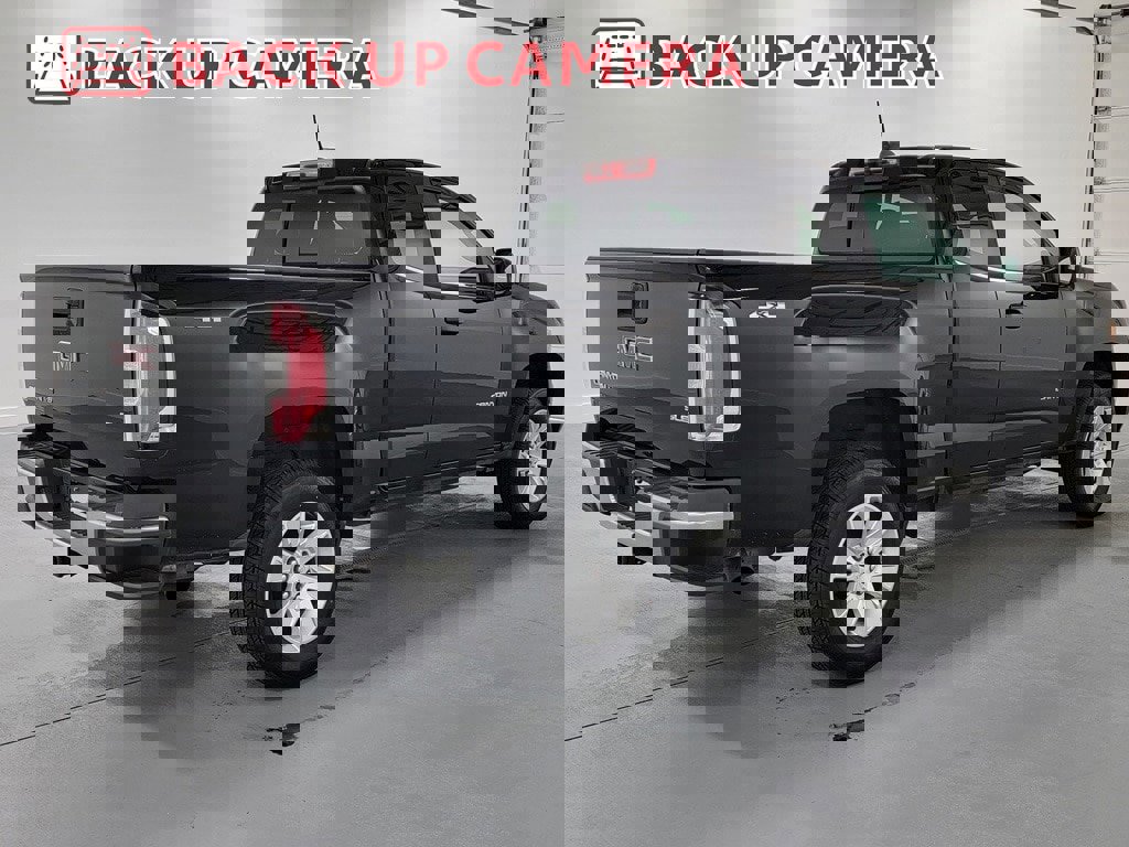 Used 2018 GMC Canyon SLE w/ SLE Convenience Package image 3