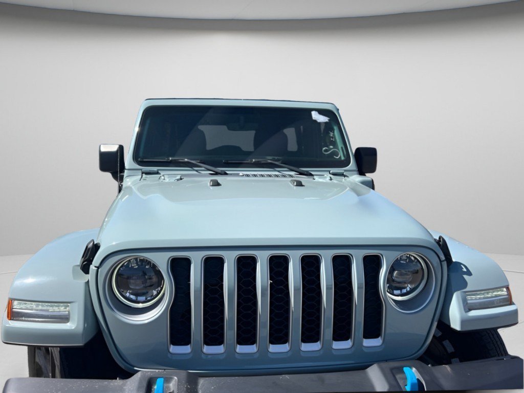 Used 2023 Jeep Wrangler Unlimited Sahara AWD/4WD image 14