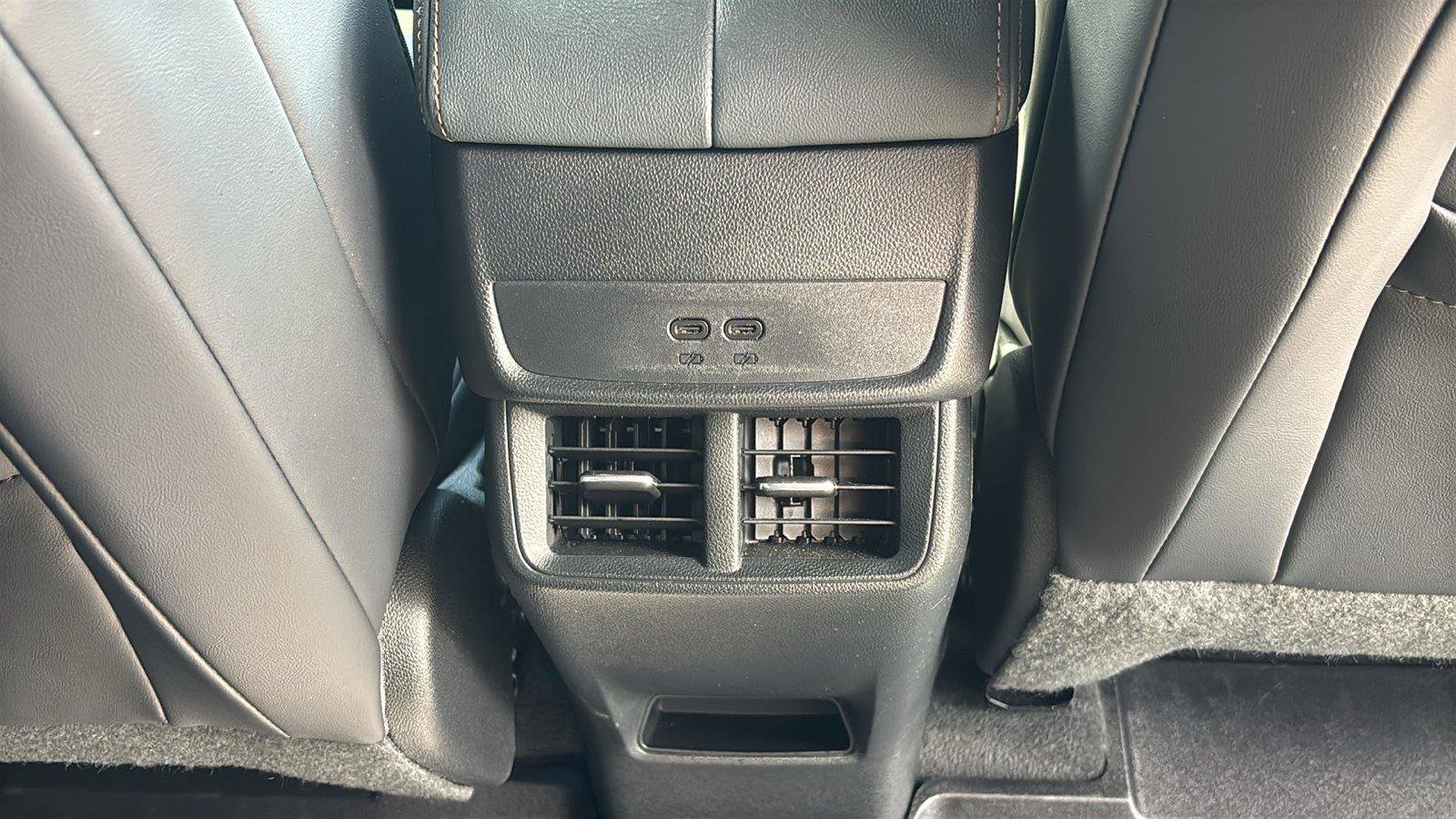 Certified 2026 GMC Terrain AT4 w/ LPO, Black Badging Package AWD/4WD image 25
