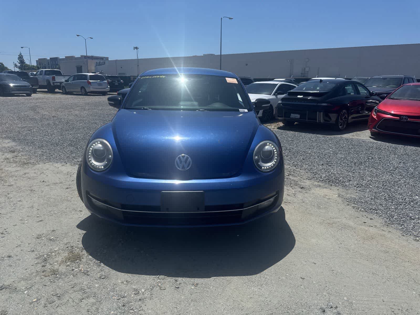 Used 2012 Volkswagen Beetle Turbo FWD image 2