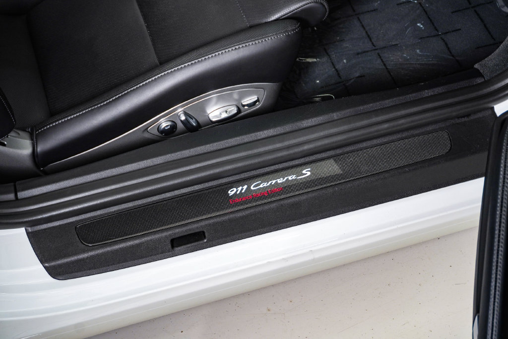 Used 2017 Porsche 911 Carrera S RWD image 17