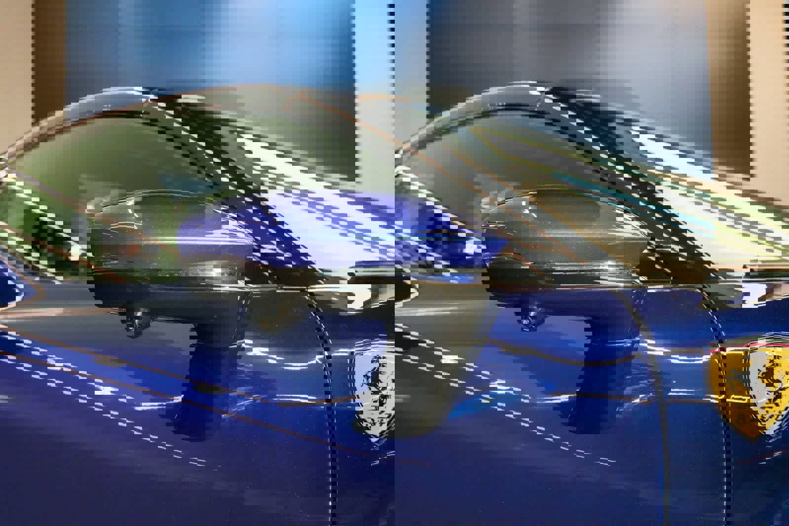 Used 2022 Ferrari SF90 Spider image 13