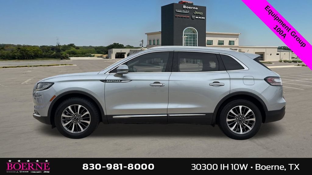 Used 2023 Lincoln Nautilus FWD image 6