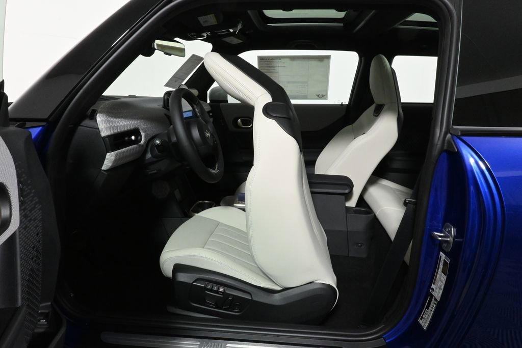 Used 2025 MINI Cooper S image 33