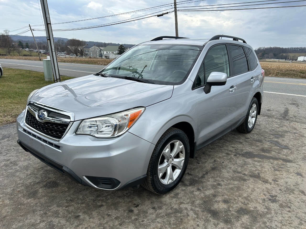 Used 2014 Subaru Forester 2.5i Premium w/ All-Weather Package AWD/4WD image 5