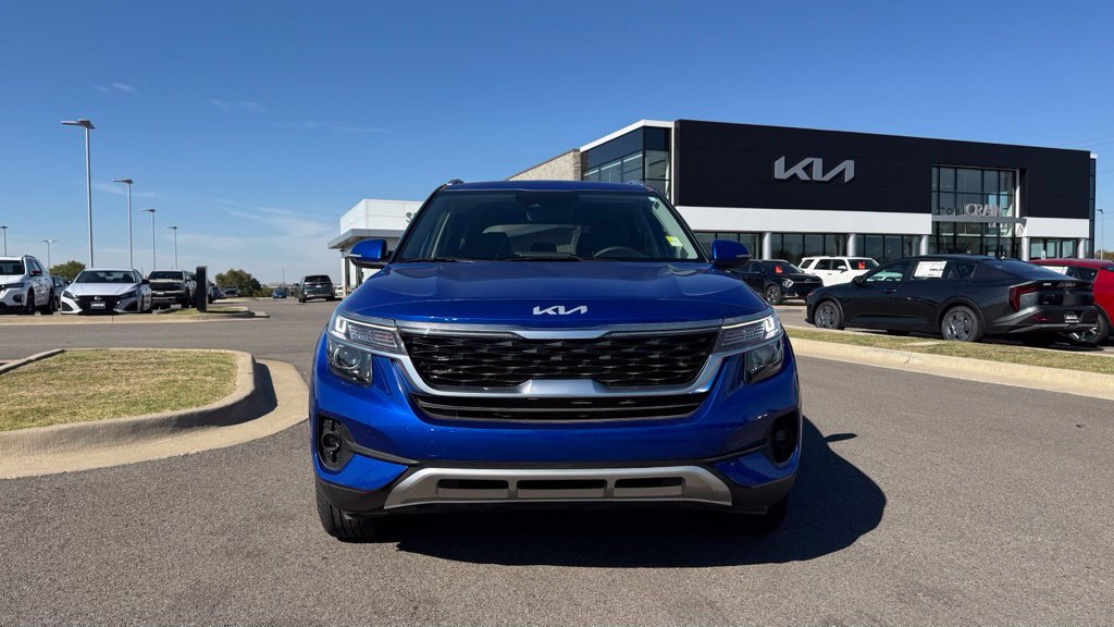 Used 2023 Kia Seltos S AWD/4WD image 3