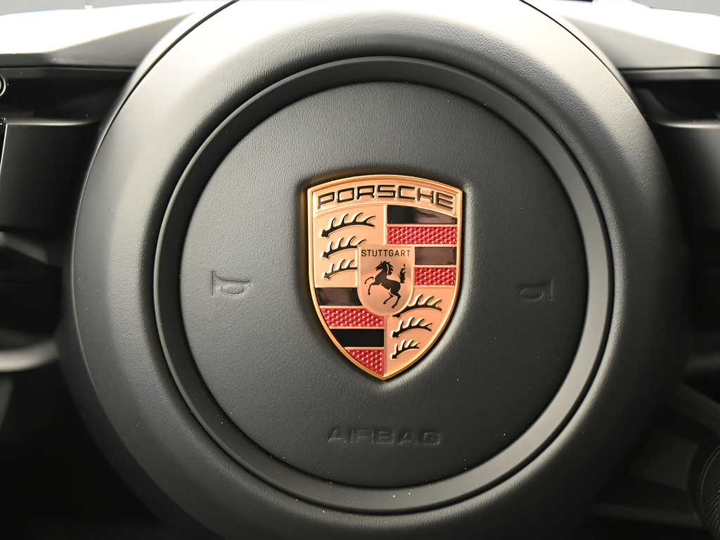 New 2026 Porsche Macan Electric RWD image 24