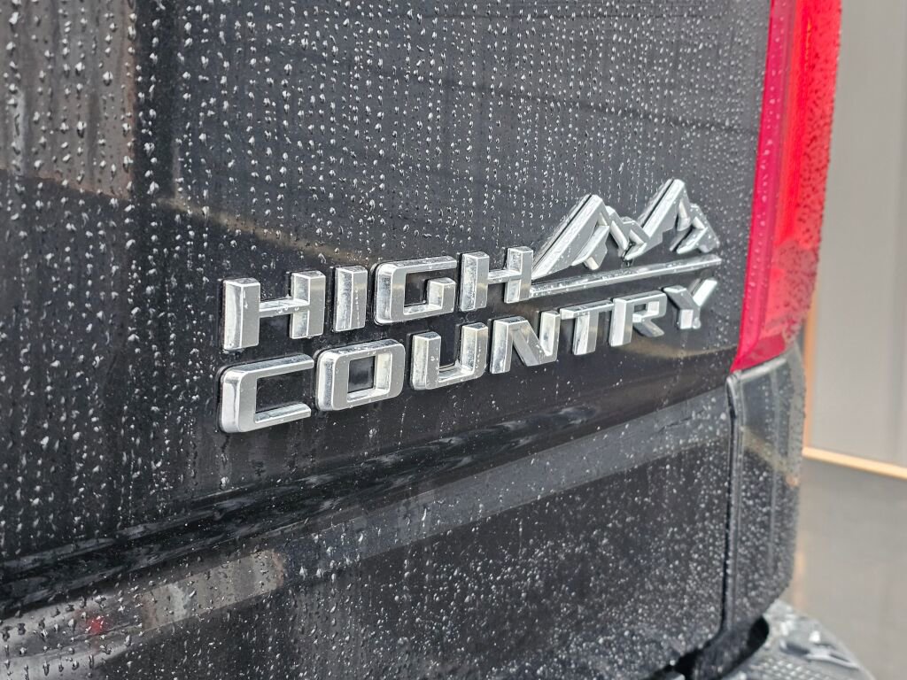 Used 2019 Chevrolet Silverado 1500 High Country AWD/4WD image 16